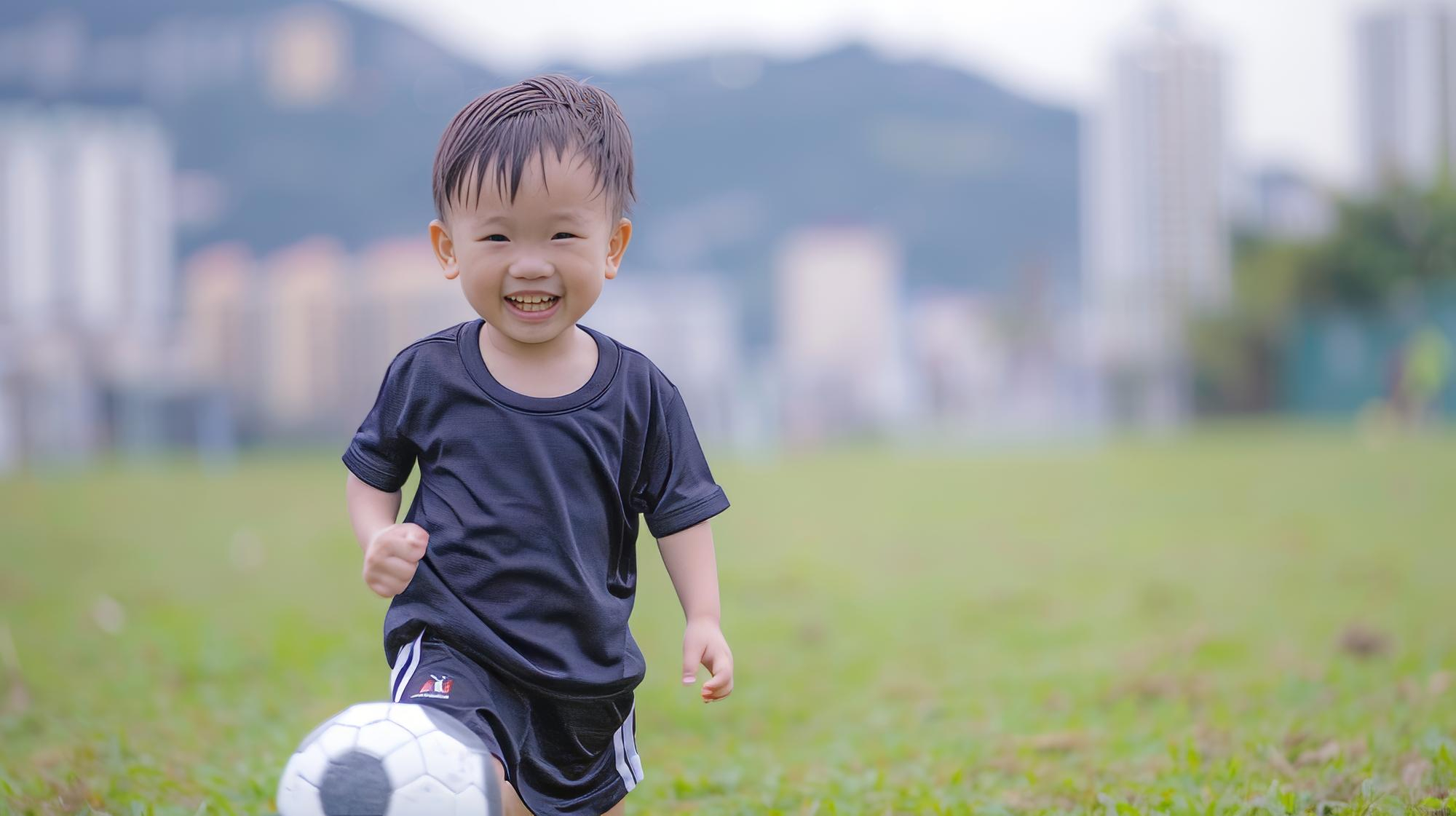 讓孩子成為足球小將！兒童足球訓練的全方位指南